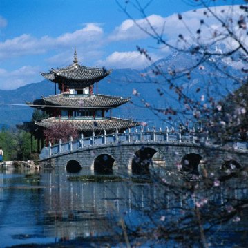 Những cây cầu tình tại Tây Hồ -Hàng Châu (Trung Quốc)