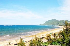 Khám phá vẻ đẹp bãi biển Thiên Cầm, Hà Tĩnh