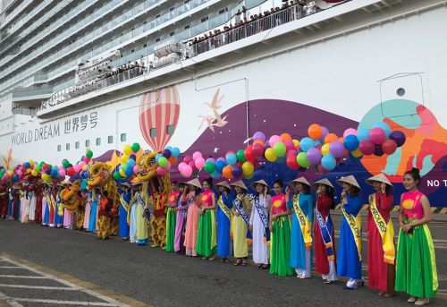 Gần 4.000 khách du lịch tàu biển đến Đà Nẵng
