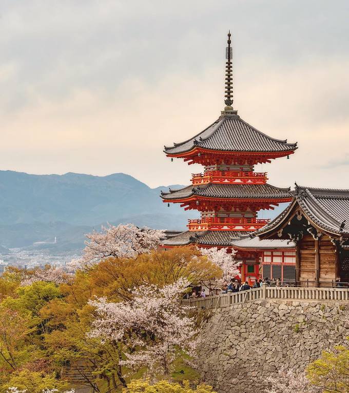 Khám phá góc phố đẹp như mộng khi du lịch Kyoto