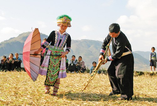 Giới thiệu sắc màu văn hóa dân tộc Mông Yên Bái tại Hà Nội