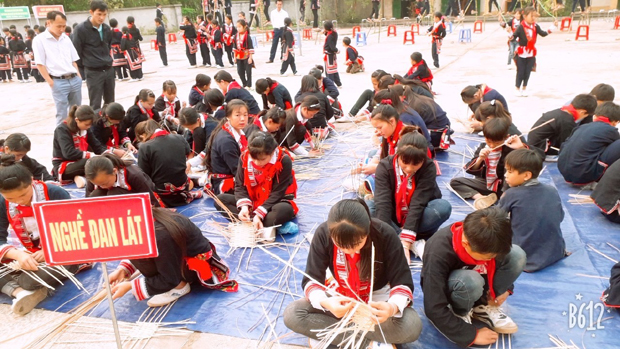 Hồ Thầu (Hoàng Su Phì) điểm sáng trong giảng dạy văn hóa truyền thống