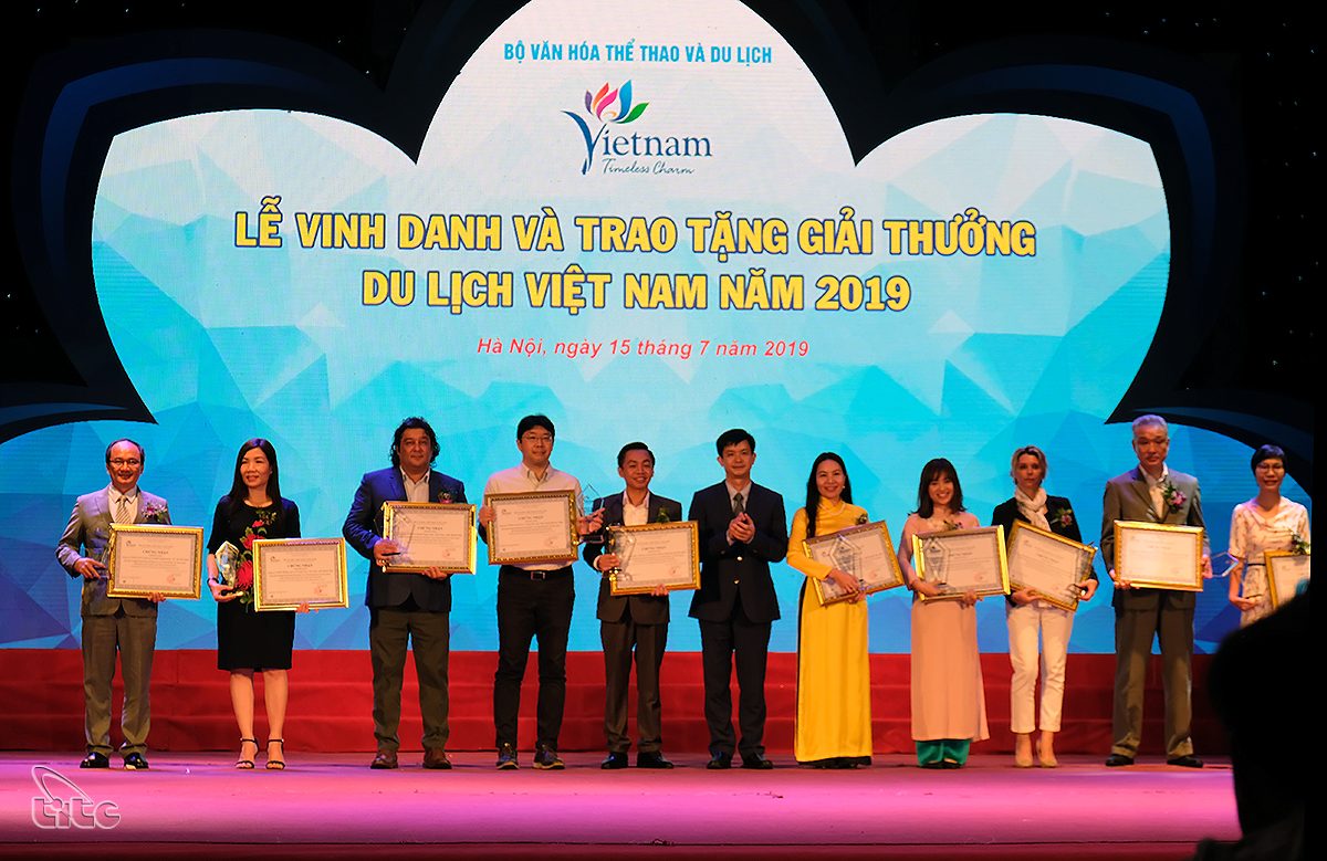 Giải thưởng du lịch Việt Nam 2019 – Tôn vinh các đơn vị có đóng góp lớn cho sự phát triển du lịch Việt Nam
