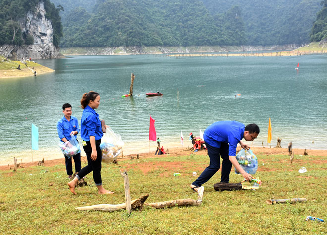 Lâm Bình (Tuyên Quang) phát triển du lịch gắn với bảo vệ môi trường