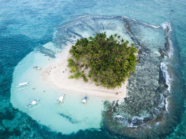 Mê hoặc đảo “giọt lệ” đẹp nhất thế giới tại Philippines
