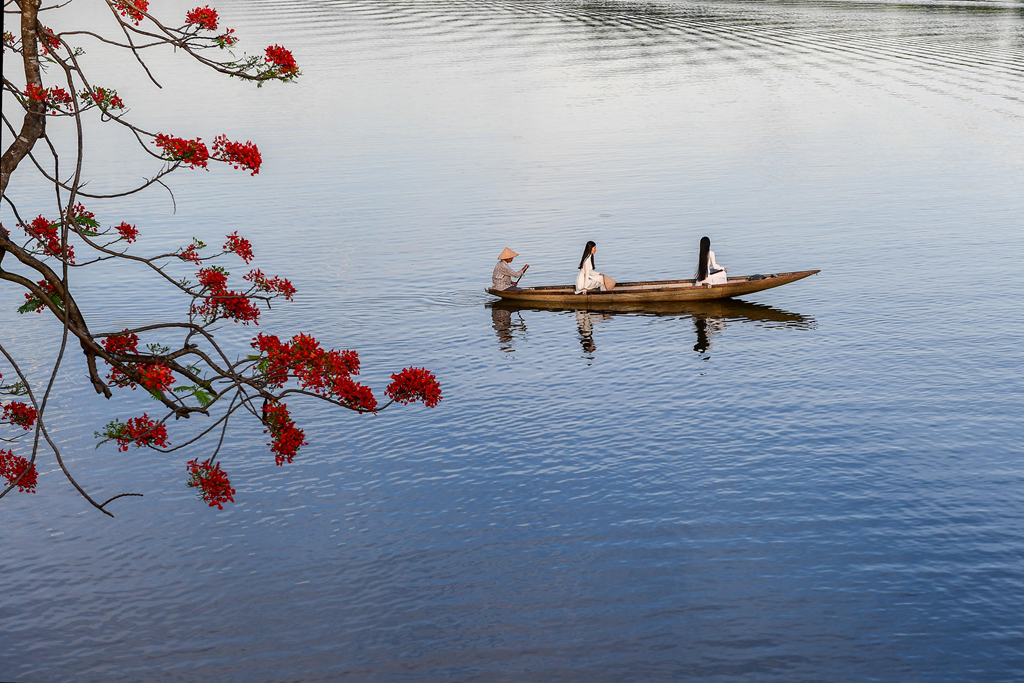 Quyến rũ vẻ đẹp của dòng sông Hương xứ Huế
