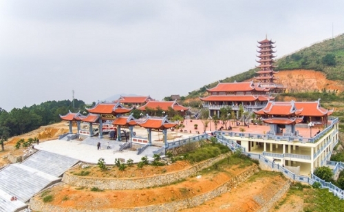 Đại Tuệ – Ngôi chùa nổi tiếng xứ Nghệ nắm giữ nhiều kỉ lục Việt Nam