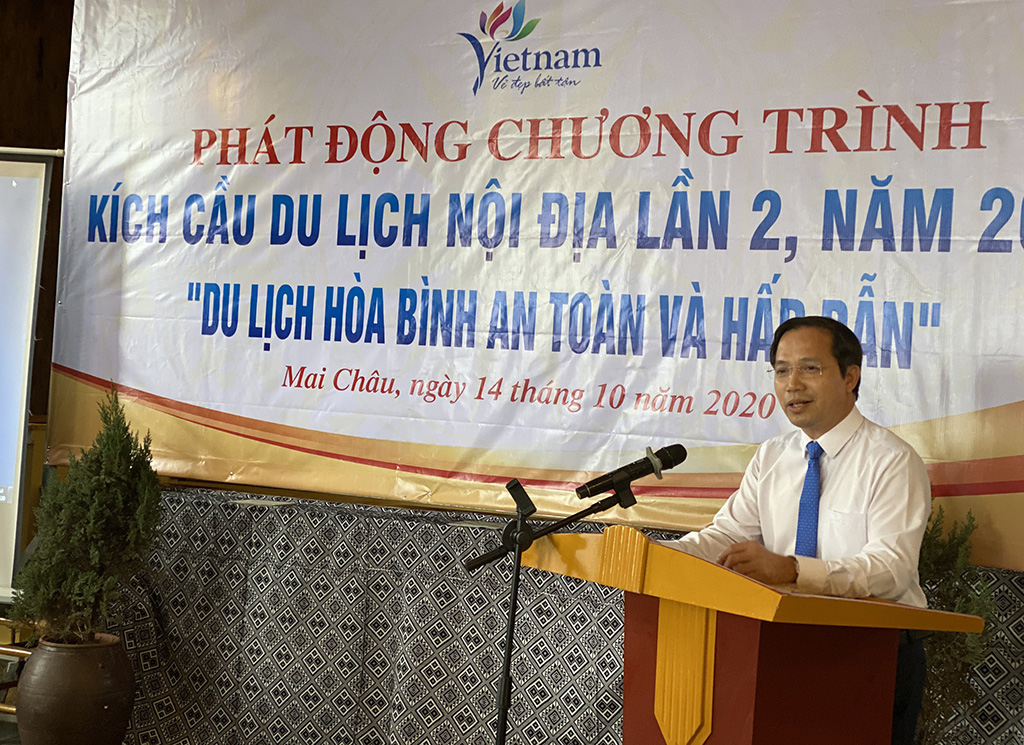 Phó Tổng cục trưởng Ngô Hoài Chung tham dự Chương trình kích cầu du lịch tỉnh Hoà Bình