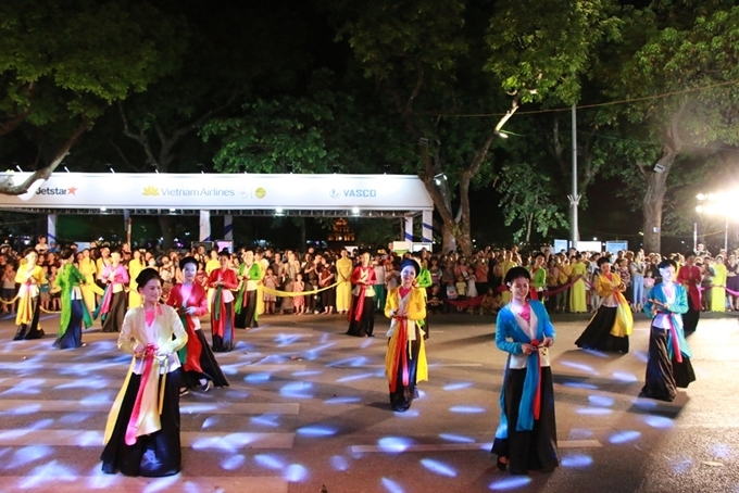 Hà Nội: Nhiều hoạt động hấp dẫn tại Lễ hội văn hóa dân gian