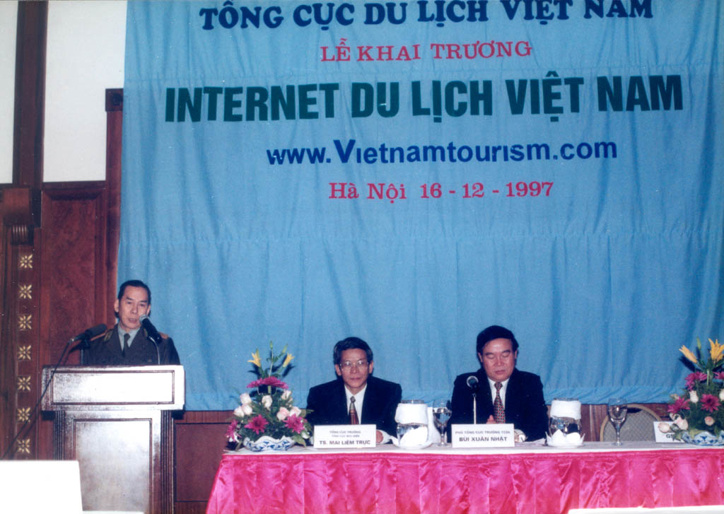 Tổng cục Du lịch: Đi đầu tiếp cận Internet ở Việt Nam cho đến thúc đẩy chuyển đổi số lĩnh vực du lịch trong tình hình mới