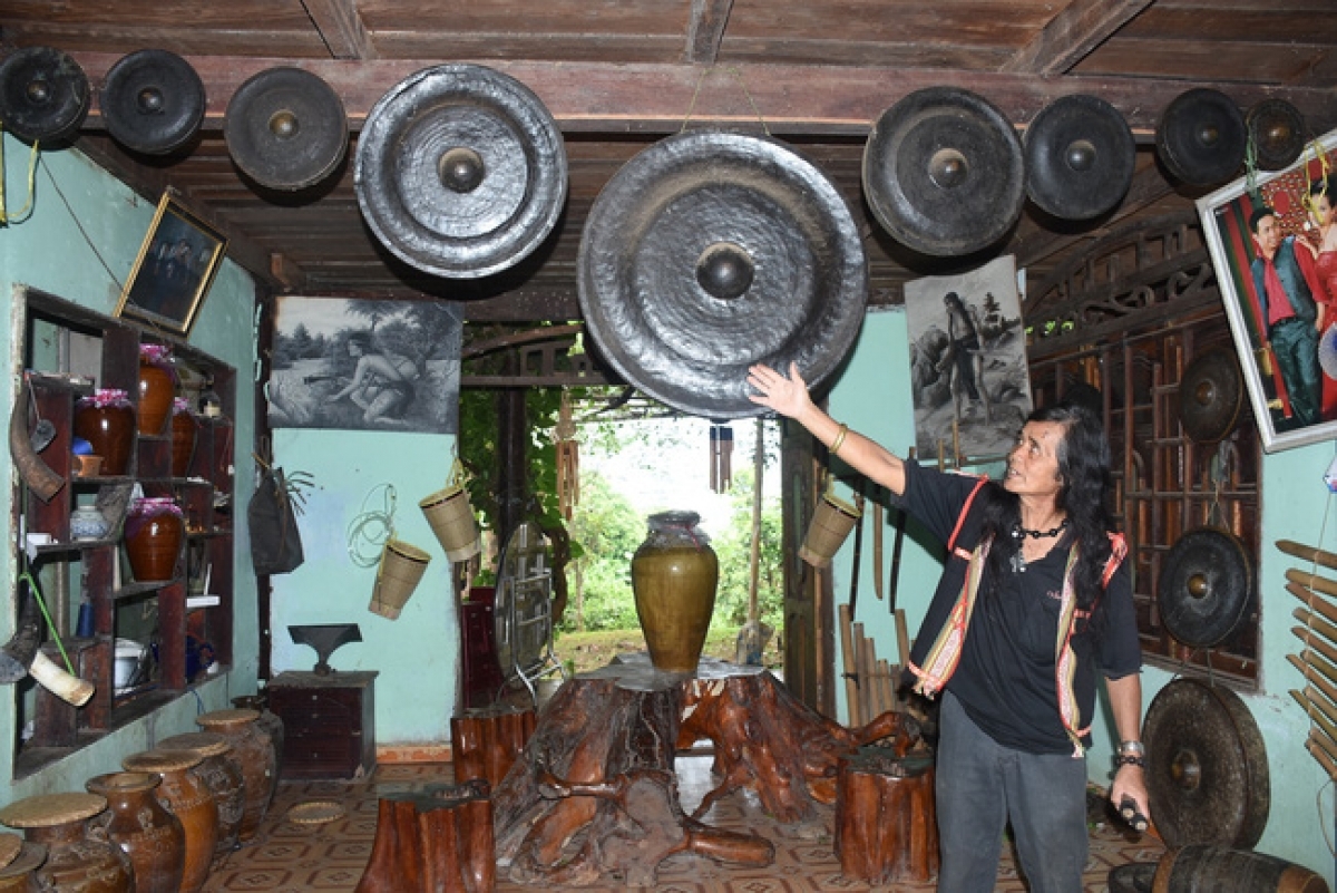 Nghệ nhân ưu tú A Biu – “bảo tàng sống” văn hóa truyền thống Ba Na ở Kon Tum 