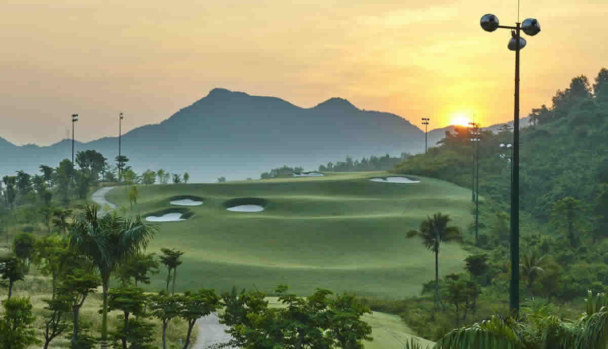 Tạm đóng cửa sân golf Bà Nà, Đà Nẵng