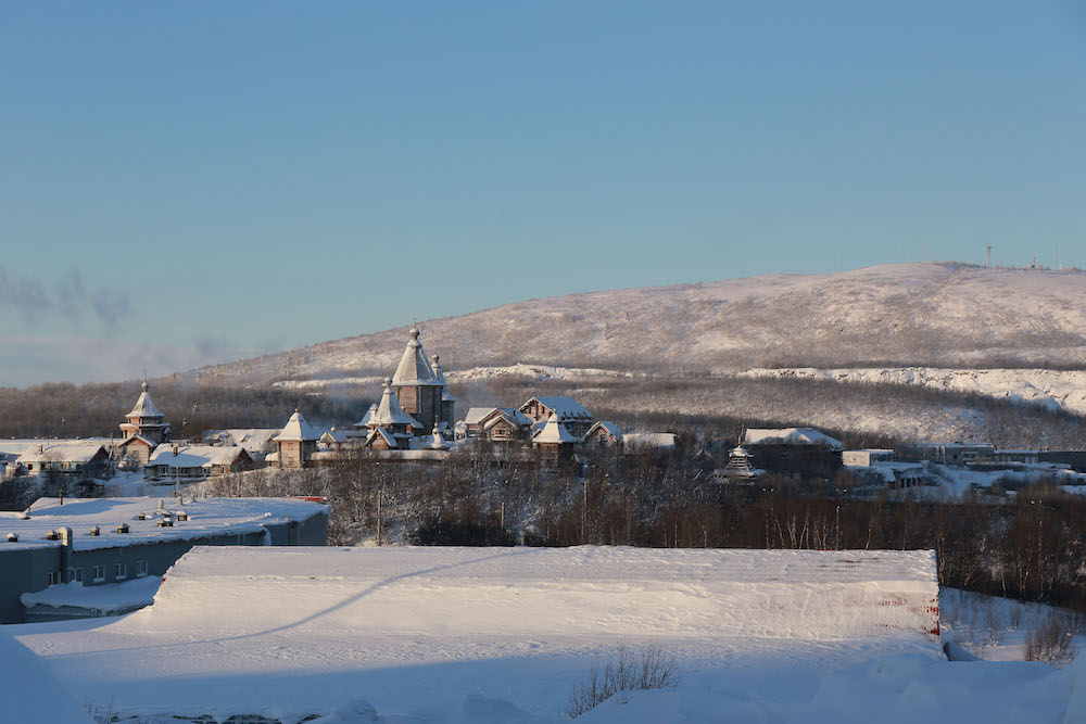 Mùa đông đẹp như cổ tích ở thành phố lớn nhất vòng Bắc Cực