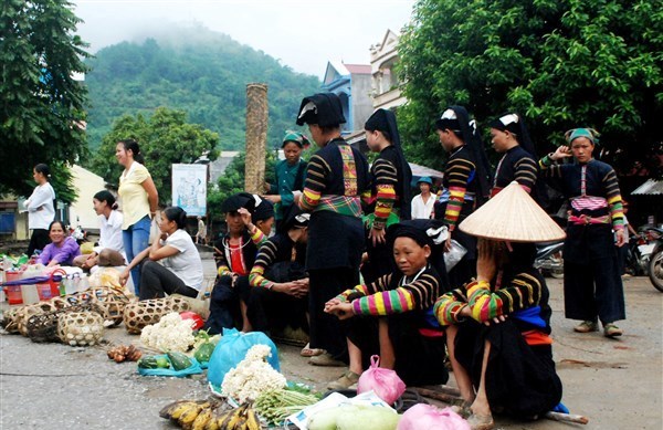 Chợ phiên vùng cao - nơi lưu giữ văn hóa truyền thống