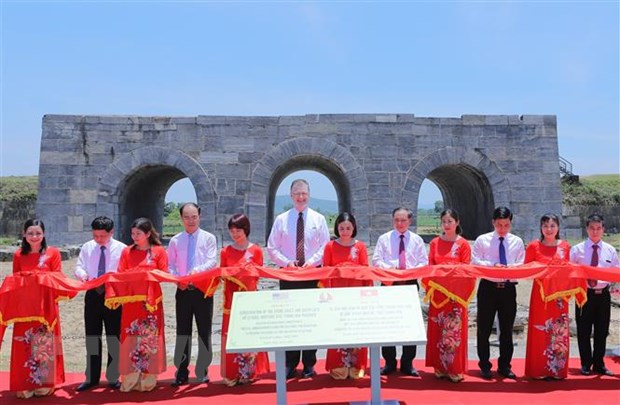 Khánh thành dự án tu sửa mái vòm và bảo tồn cổng phía Nam Thành nhà Hồ