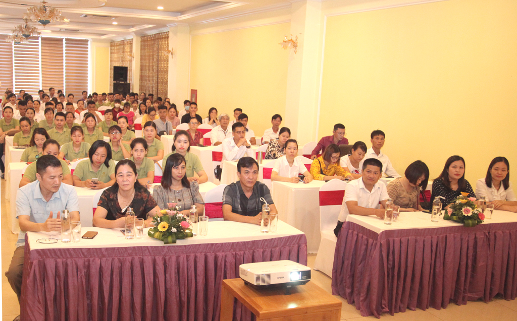 Gần 160 học viên được bồi dưỡng nghiệp vụ du lịch tại Ninh Bình