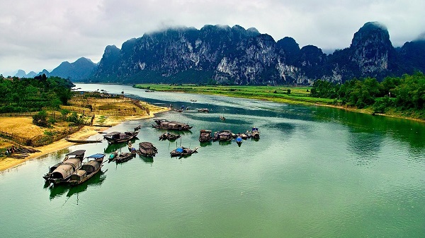Những dòng sông thơ mộng ở Quảng Bình: Tiềm năng du lịch sông nước không thể bỏ phí