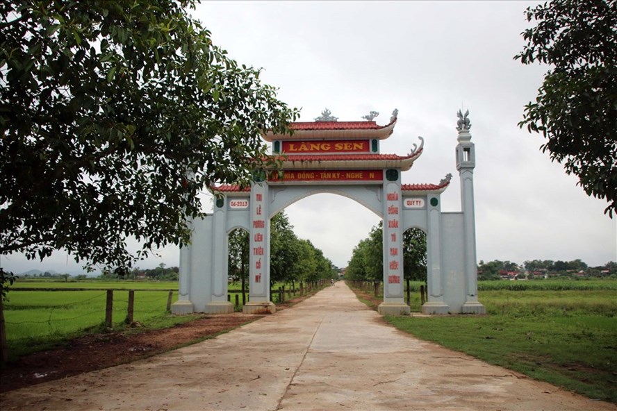 Có một làng Sen ở miền tây Nghệ An