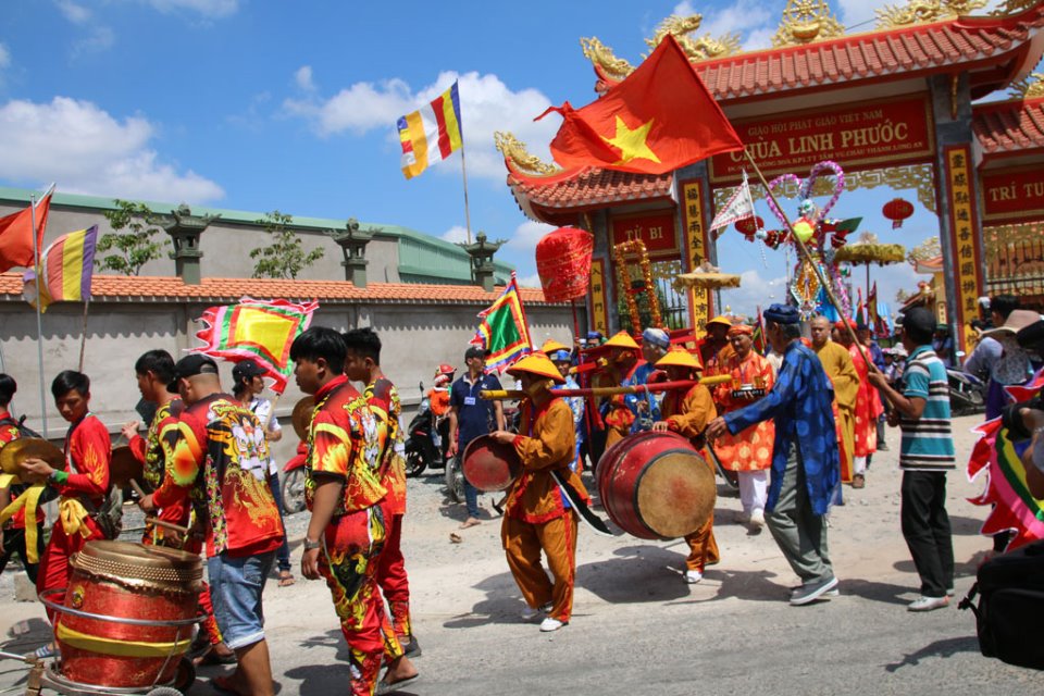 Lễ hội làm chay - Nét đẹp văn hóa ở Tầm Vu (Long An)