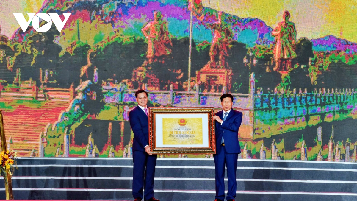 Lễ đón nhận Bằng xếp hạng Di tích lịch sử quốc gia Khu Di tích Bạch Đằng Giang 
