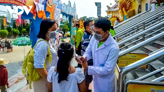 Sở Du lịch TP.Hồ Chí Minh yêu cầu cách ly ngay du khách bị sốt trên 37,5 độ C