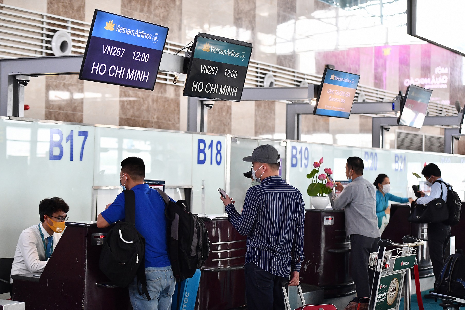 Vietnam Airlines hỗ trợ hành khách đổi, hoàn vé trước ảnh hưởng của dịch Covid-19