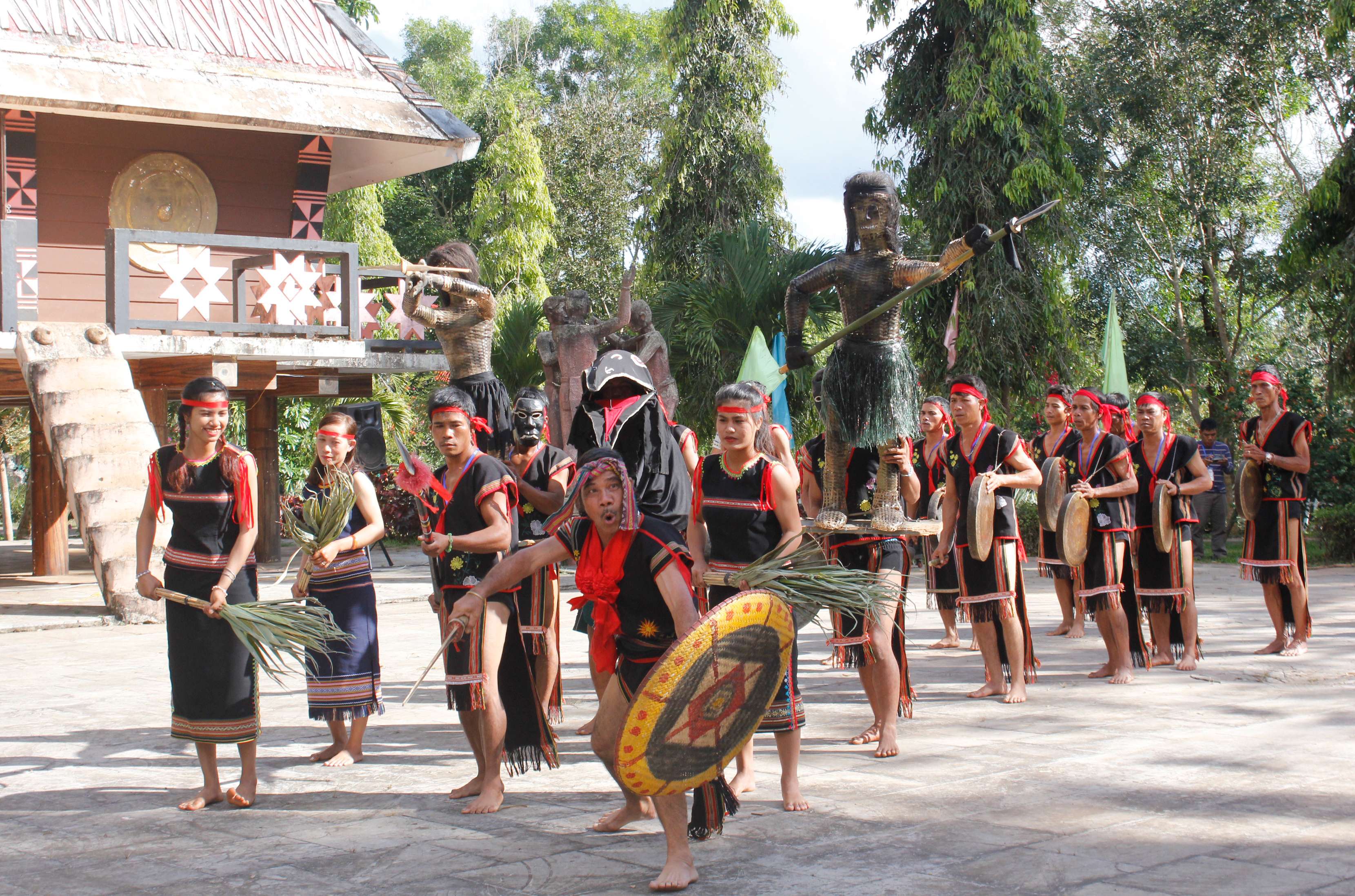 Kom Tum: Bảo tồn, phát huy bản sắc văn hóa các dân tộc thiểu số ở Sa Thầy