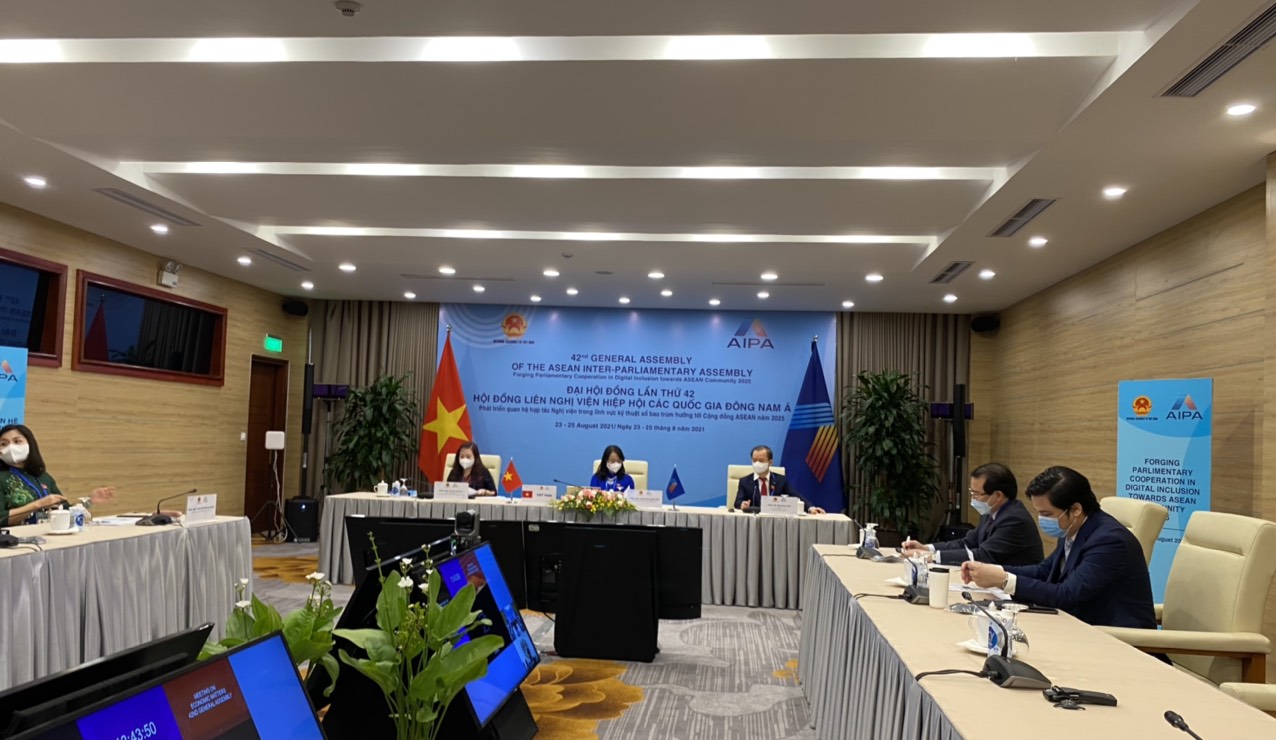 Phiên họp Ủy ban kinh tế trong khuôn khổ AIPA-42 nhấn mạnh hợp tác phục hồi du lịch ASEAN