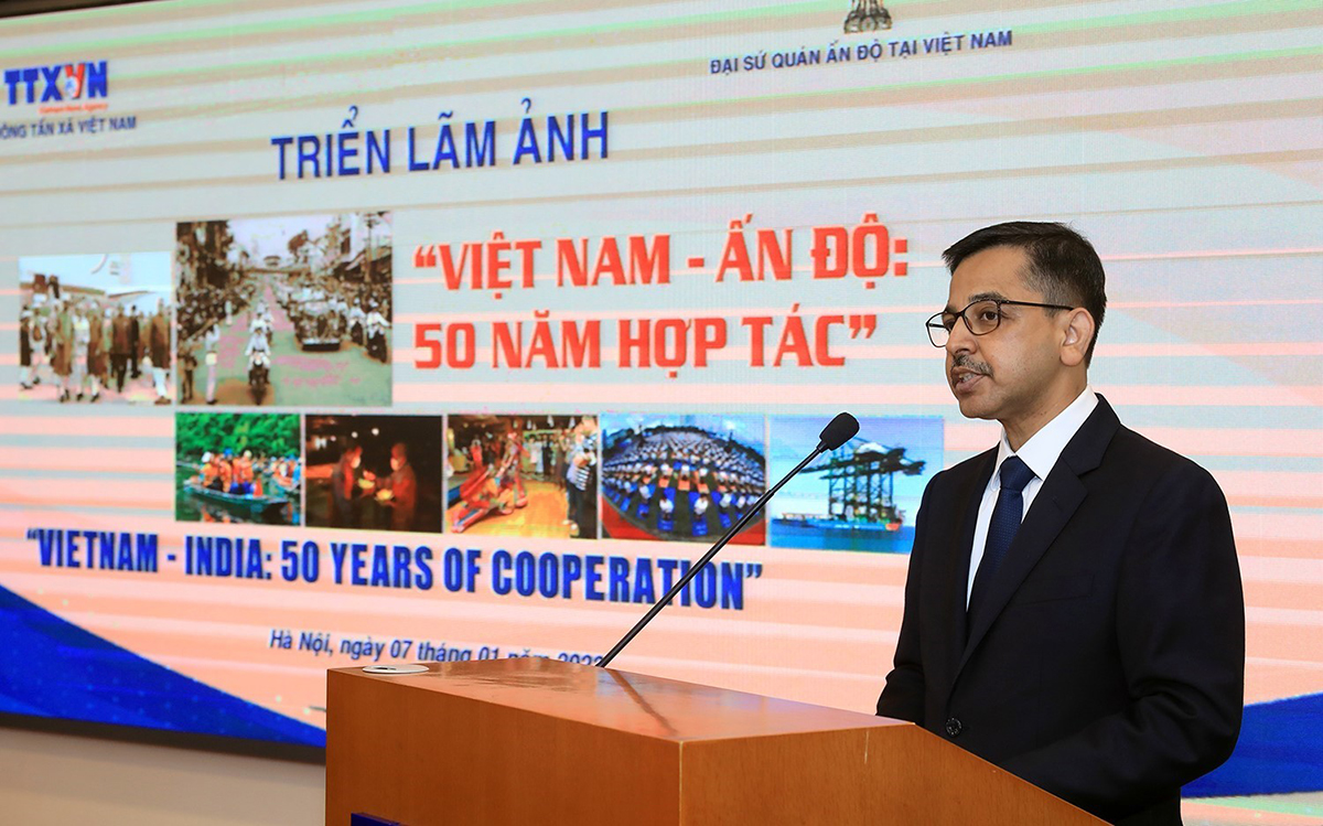 Triển lãm ảnh “Việt Nam - Ấn Độ: 50 năm hợp tác”