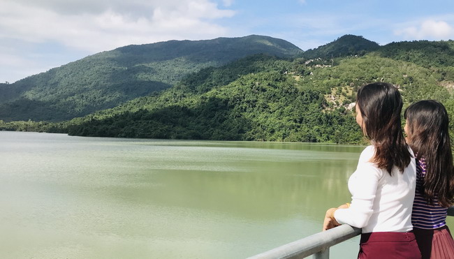 Bình Định: Check-in hồ Đá Trải