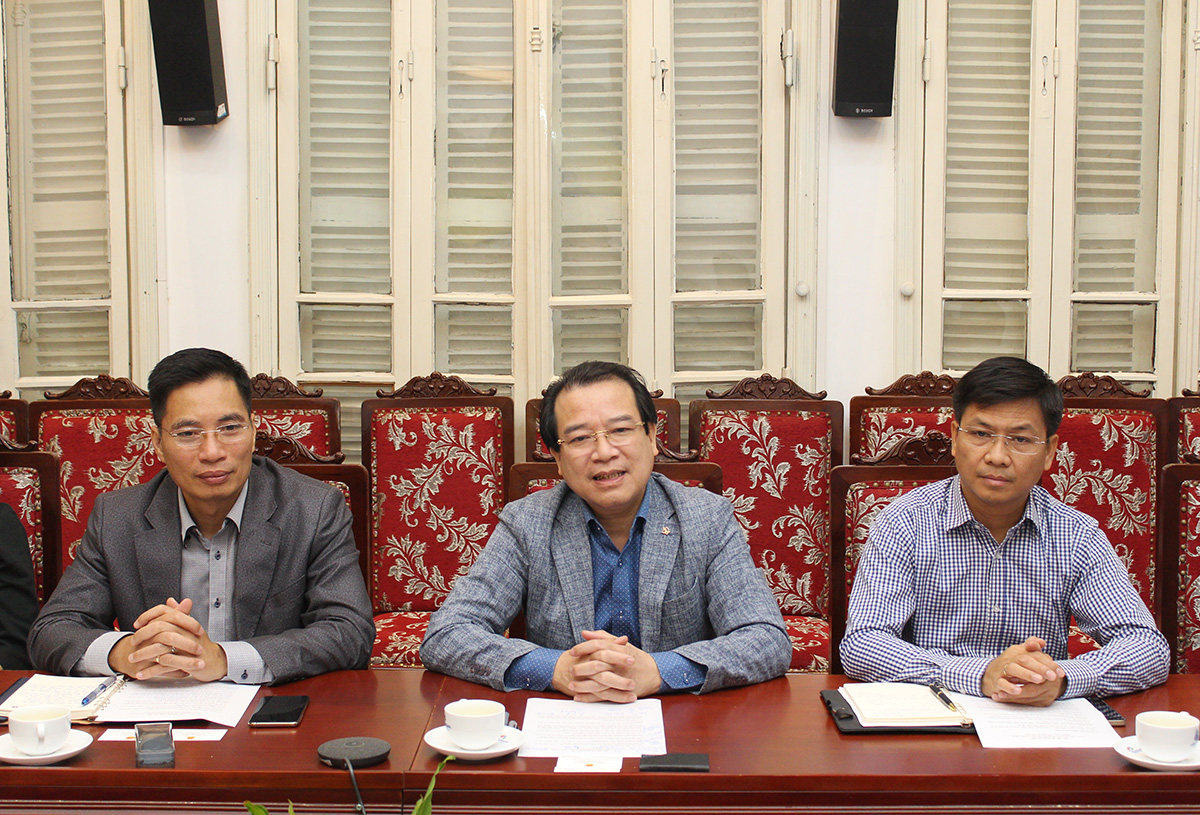 Tổng cục Du lịch tiếp và làm việc với Ủy ban nhà nước về người Việt Nam ở nước ngoài