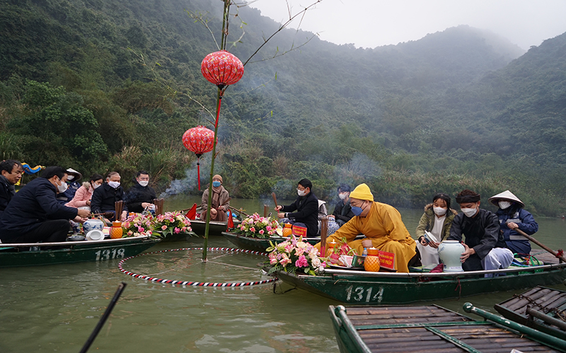 Ninh Bình: Lễ hội chùa Bái Đính thu hút nhiều khách du xuân