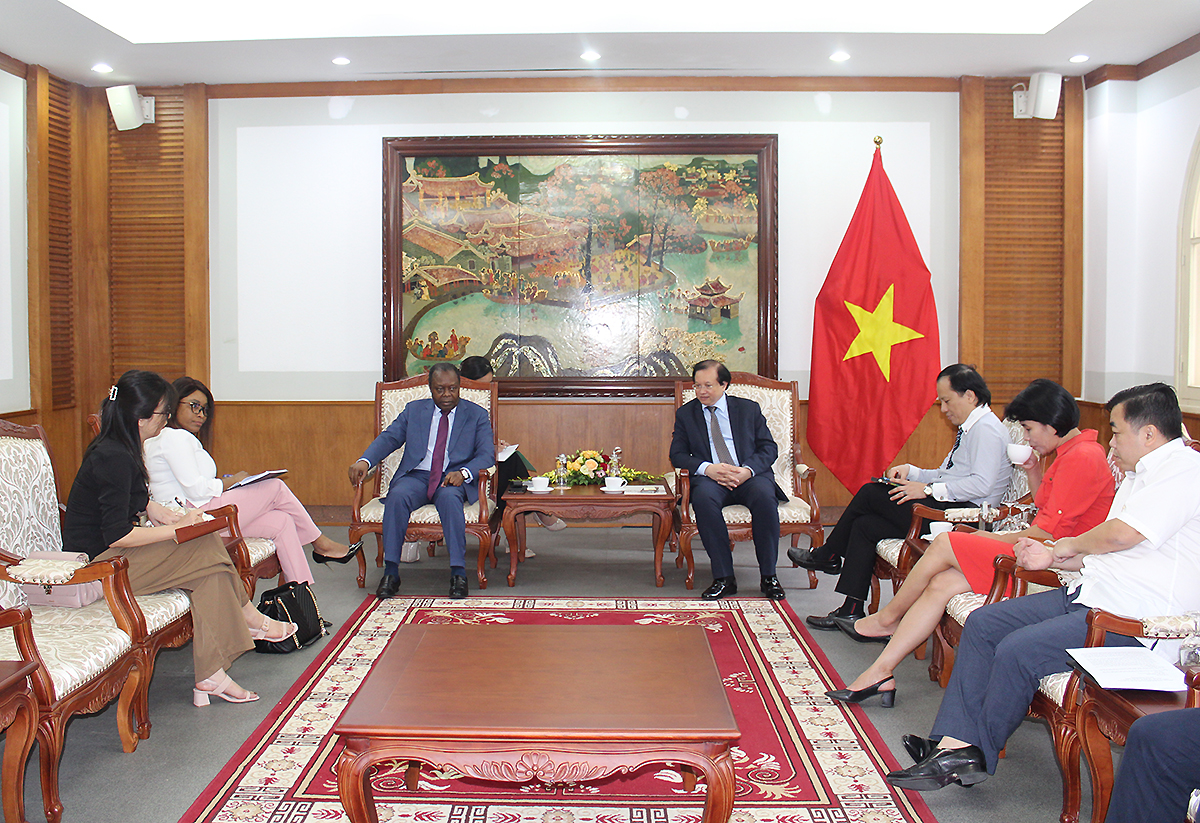 Việt Nam và Angola tăng cường hợp tác trong lĩnh vực văn hóa, thể thao và du lịch