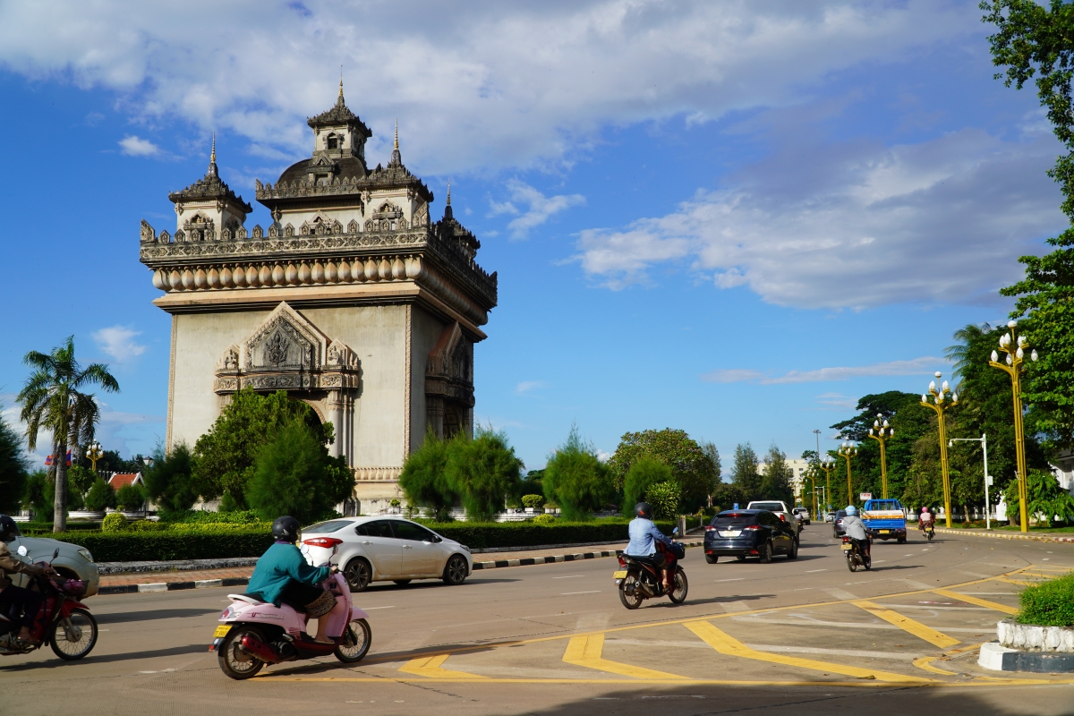 Du khách Việt chiếm tỉ trọng lớn tại Lào