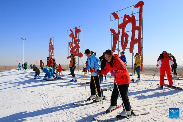 Thể thao mùa đông tại Trung Quốc hút khách