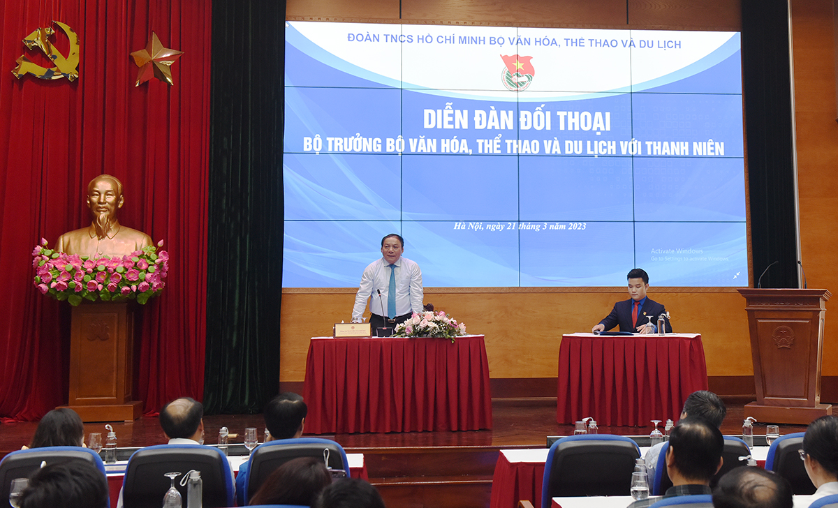 Bộ trưởng Nguyễn Văn Hùng đối thoại với Đoàn Thanh niên Bộ Văn hóa, Thể thao và Du lịch