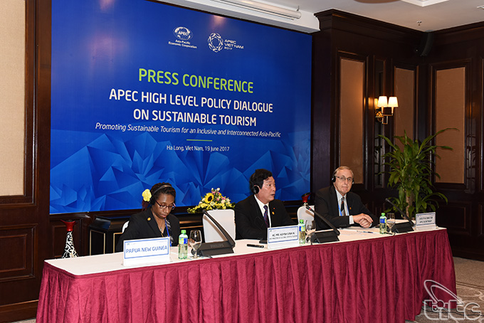 Họp báo quốc tế Đối thoại chính sách cao cấp APEC về Du lịch bền vững