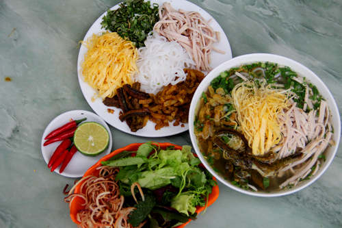 Những món ăn đậm đà hương vị quê hương của Hưng Yên mỗi khi khách tới thăm quan