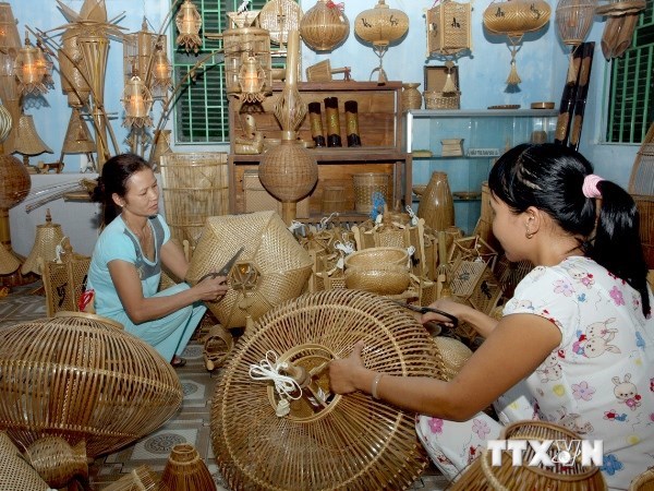 Phát triển làng nghề truyền thống, thu hút du khách ở tỉnh Thừa Thiên Huế