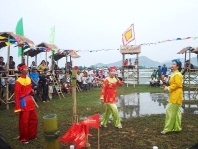  Rộn ràng Ngày hội Văn hóa – Thể thao miền biển tỉnh Bình Định lần thứ X năm 2012 