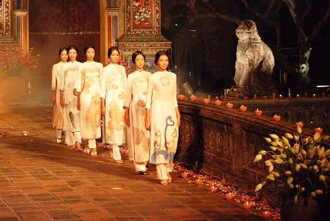  “Lễ hội Áo dài” tại Festival Huế 2012: Sẽ rực rỡ và ấn tượng 