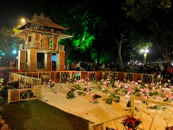 Chiêm ngưỡng di sản Việt tại Lễ hội Phố hoa Hà Nội 2012