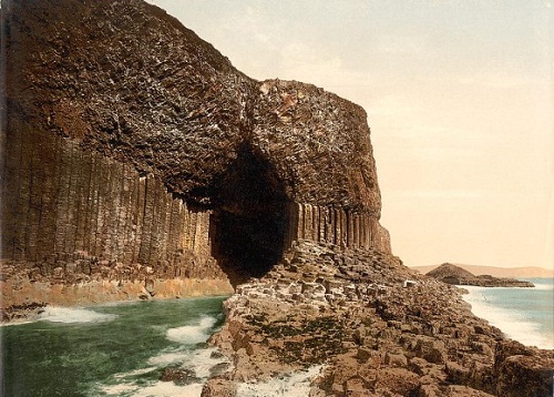 Kỳ bí hang động Fingal-Scotland