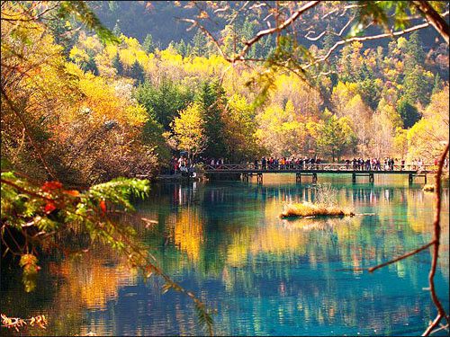 Vẻ đẹp tuyệt mỹ của thung lũng Jiuzhaigou – Trung Quốc 