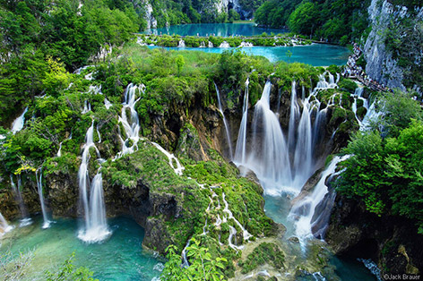 Khám phá vẻ đẹp tuyệt mỹ của Vườn quốc gia Plitvice Lakes - Croatia 