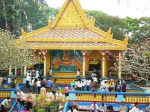 Khách du lịch đến Sóc Trăng tăng đột biến