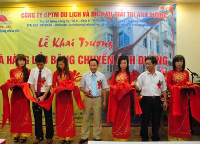 Quảng Ninh: Khai trương nhà hàng lẩu băng chuyền đầu tiên tại TP.Hạ Long 