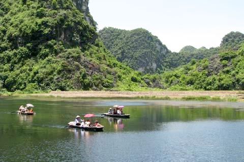 Nho Quan (Ninh Bình) đề ra nhiều giải pháp hướng đến phát triển du lịch bền vững