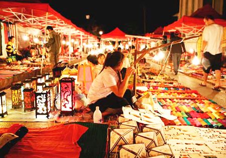 Khám phá chợ đêm Luang Prabang - Lào 