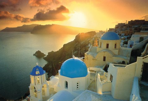 Ngắm hoàng hôn trên đảo Santorini – Hy Lạp